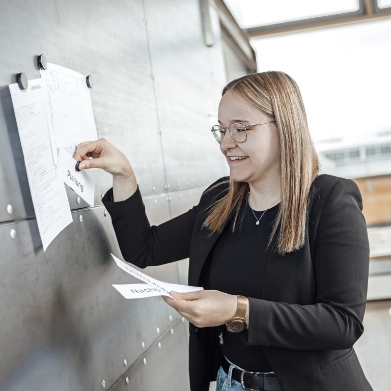 Sarah Lueben_G6A1608_hoch_small